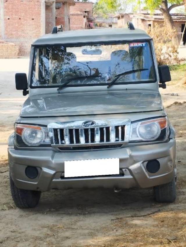 https://images10.gaadi.com/usedcar_image/4079021/original/processed_ebd55081-2f05-40f9-b357-7138433f3e75.jpg?imwidth=6400