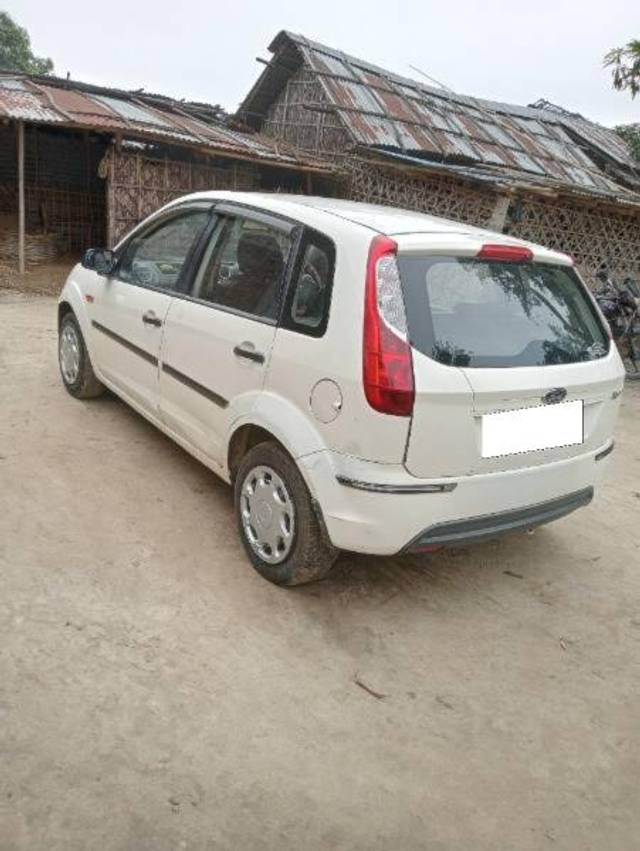 https://images10.gaadi.com/usedcar_image/4079085/original/processed_f84782e5-eb79-463b-a543-73ea375acf83.jpg?imwidth=6400