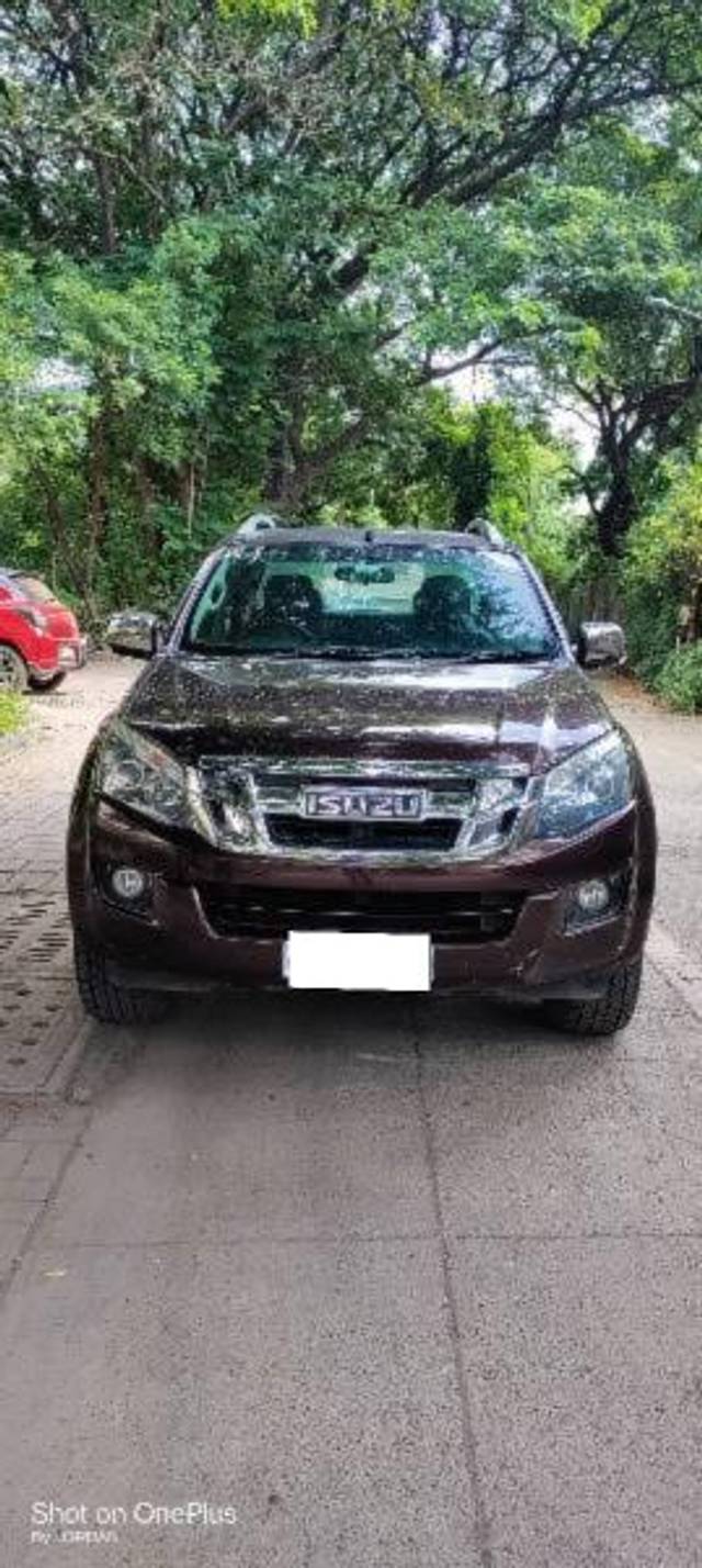 https://images10.gaadi.com/usedcar_image/4079311/original/processed_c1678b16-1227-4e55-a3bf-ed6300f62837.jpg?imwidth=6400