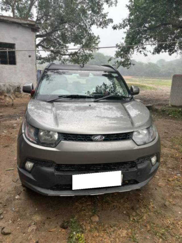 https://images10.gaadi.com/usedcar_image/4079391/original/processed_ef87f2ed-0957-4f6b-8a98-3cccc6775c29.jpg?imwidth=6400