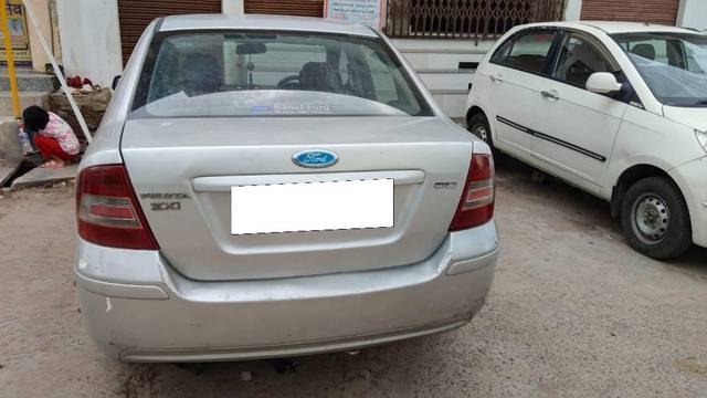 https://images10.gaadi.com/usedcar_image/4079942/original/processed_24fc69f1-b8a7-4749-82cb-ccc184135941.jpg?imwidth=6401