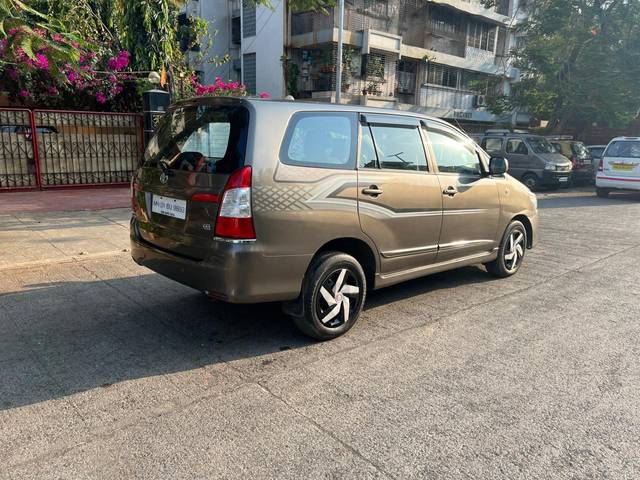 https://images10.gaadi.com/usedcar_image/4079983/original/processed_504eb38cb82f8cade2ae6967906fca30.jpeg?imwidth=6402