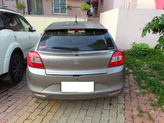 https://images10.gaadi.com/usedcar_image/4080277/original/processed_bb37caec-4584-4f35-a520-8691ea0982d1.jpg?imwidth=6402