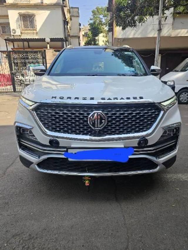 https://images10.gaadi.com/usedcar_image/4080311/original/processed_02251463-c9d2-4a44-bc56-68f80dee93c8.jpg?imwidth=6400