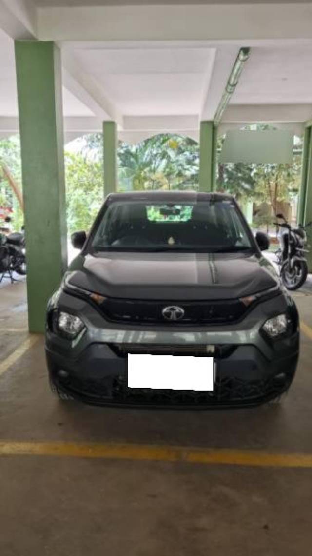 https://images10.gaadi.com/usedcar_image/4080352/original/processed_67c57e96-00ba-497d-afd8-d31928607148.jpg?imwidth=6400