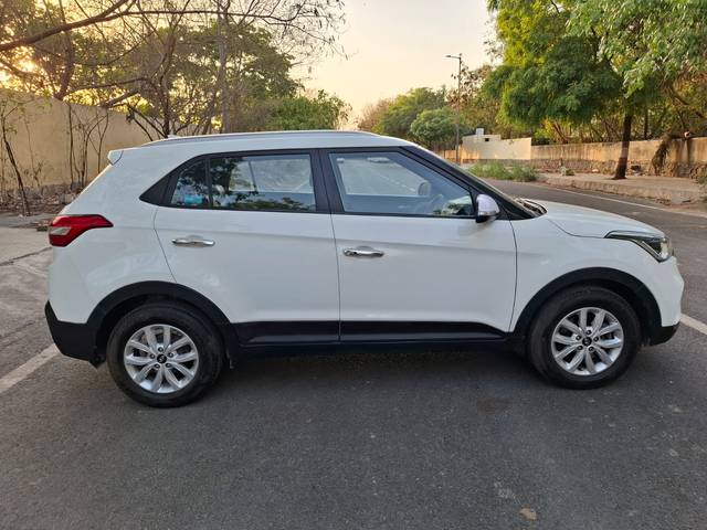 https://images10.gaadi.com/usedcar_image/4080386/original/ed44a93de82fa1bf72aac017b2578d8c.jpg?imwidth=6401