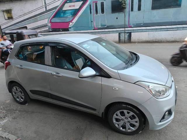 https://images10.gaadi.com/usedcar_image/4080435/original/processed_234be9fb-07b2-4924-9ced-e4e8f08cc880.jpg?imwidth=6400