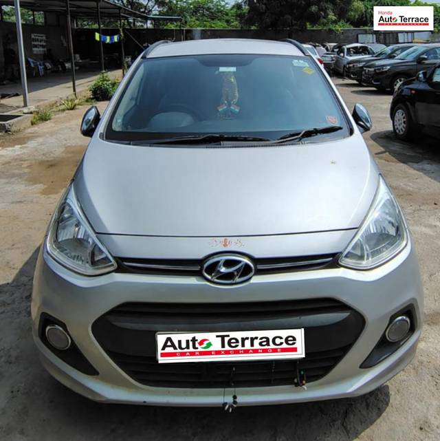 https://images10.gaadi.com/usedcar_image/4080694/original/8ff5dd87fa12599b9340d1eb26fc6344.jpg?imwidth=6400