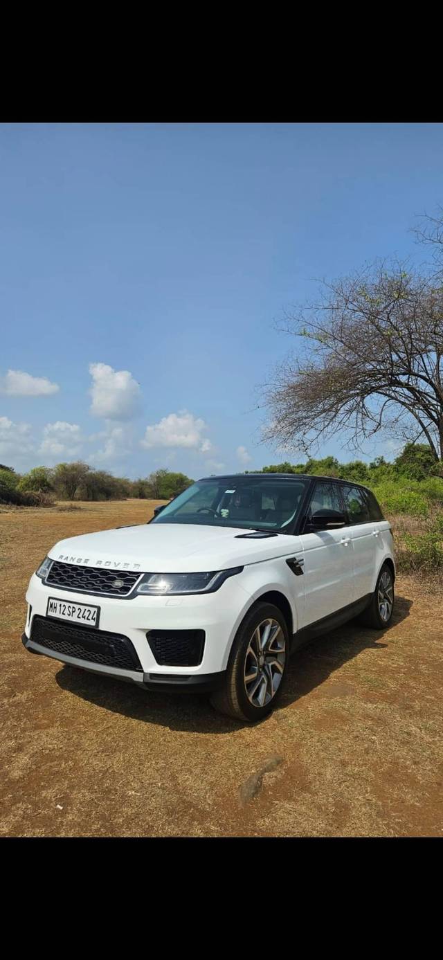 https://images10.gaadi.com/usedcar_image/4080760/original/processed_98aa99d0d2f9dde03ca38926951472e9.jpg?imwidth=6400