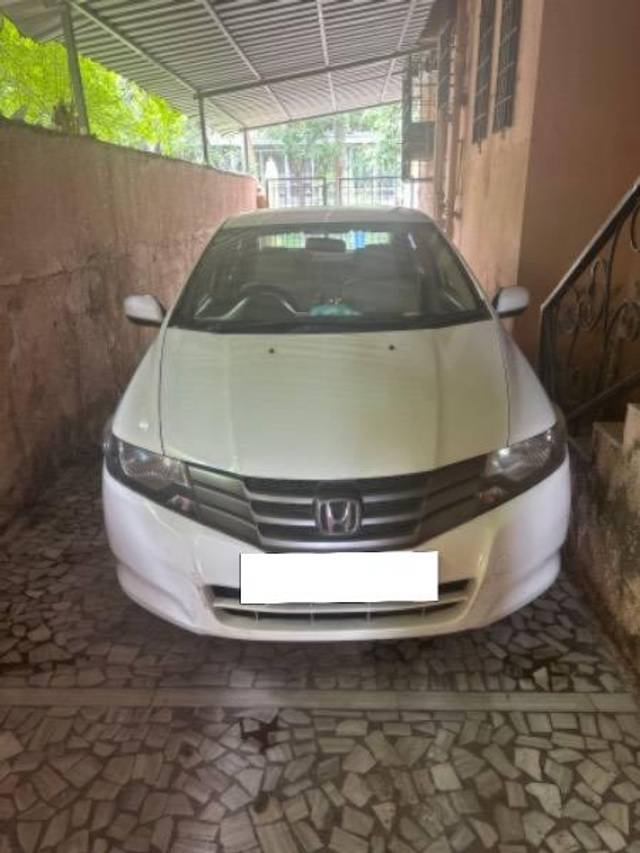 https://images10.gaadi.com/usedcar_image/4080955/original/processed_e82a0b99-87f9-435c-8dd5-83f7d754b114.jpg?imwidth=6400