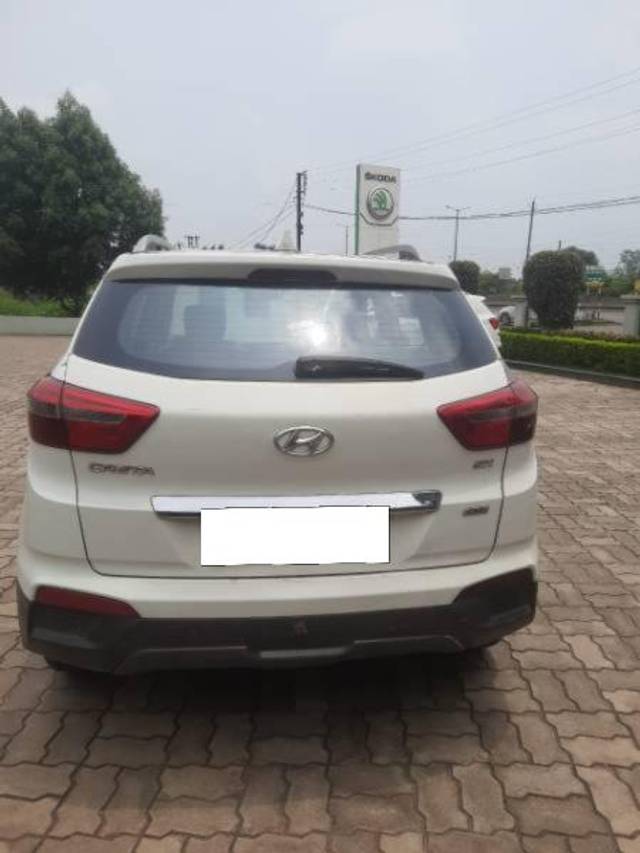 https://images10.gaadi.com/usedcar_image/4081034/original/processed_b902982c-11c5-4594-a0eb-e130f5a860cb.jpeg?imwidth=6402