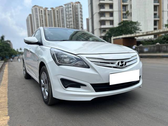 https://images10.gaadi.com/usedcar_image/4081127/original/processed_a10ab085781075780cc5b6255fa9be73.jpg?imwidth=6400