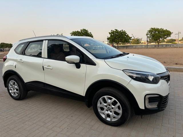 https://images10.gaadi.com/usedcar_image/4081145/original/87ee2fdabb395c82d275e679d068ec1f.jpg?imwidth=6400