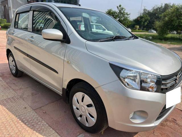 https://images10.gaadi.com/usedcar_image/4081303/original/processed_d6875b5f1b1cc9451d99ffd79e49256b.jpg?imwidth=6400