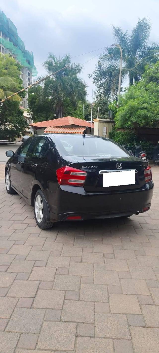 https://images10.gaadi.com/usedcar_image/4081327/original/processed_21fdeed85d5da97c5e7ac1eb421025b1.jpg?imwidth=6401