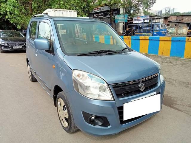 https://images10.gaadi.com/usedcar_image/4081517/original/processed_21336b74c272e1efc45d86245b35cbbb.jpeg?imwidth=6400