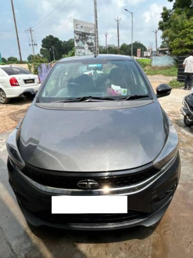 https://images10.gaadi.com/usedcar_image/4081947/original/processed_5125e704-c2f4-4599-a7ed-2a7bcc7381a7.jpeg?imwidth=6402