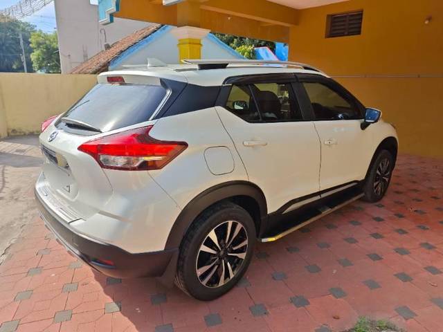 https://images10.gaadi.com/usedcar_image/4081958/original/processed_bcbff98d-077d-41ae-88cd-5f87f42ac584.jpg?imwidth=6401