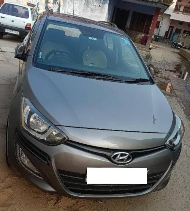 https://images10.gaadi.com/usedcar_image/4081996/original/processed_80d51250-0b80-40d7-8305-4732f341b9e3.jpg?imwidth=6401