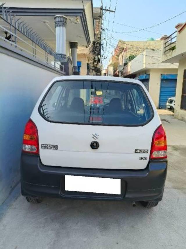 https://images10.gaadi.com/usedcar_image/4082010/original/processed_3a0ceb68-71dc-43c5-854a-7b2e0f939281.jpg?imwidth=6402