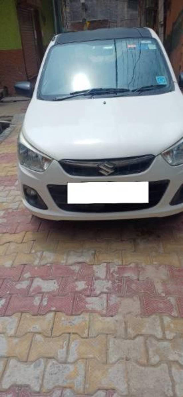 https://images10.gaadi.com/usedcar_image/4082078/original/processed_220feb43-53a5-4325-a41f-9e3658e65bb7.jpg?imwidth=6400