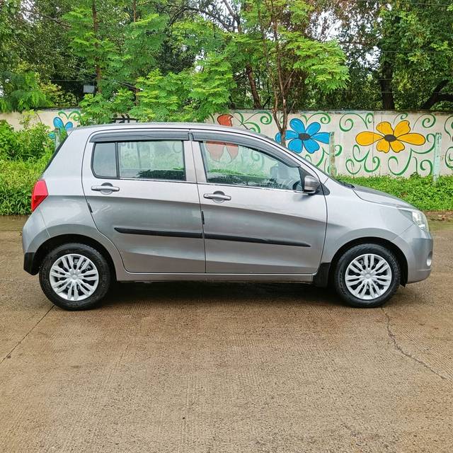 https://images10.gaadi.com/usedcar_image/4082307/original/bb1f8eb8d4861df260a4c233397ba171.jpg?imwidth=6401