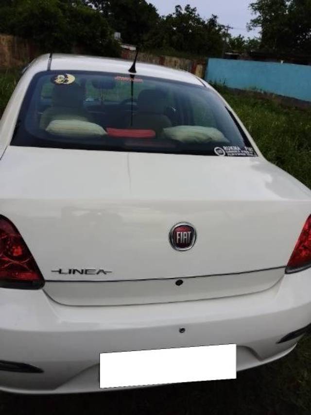 https://images10.gaadi.com/usedcar_image/4082399/original/processed_55e93129-5b1b-492b-90ee-9239a149c8a5.jpg?imwidth=6402