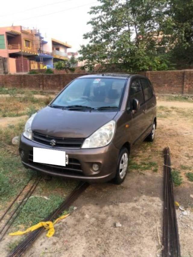 https://images10.gaadi.com/usedcar_image/4082545/original/processed_03e8f197-9304-4cea-b55b-0b74d7293551.jpeg?imwidth=6401