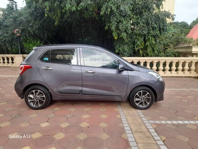 https://images10.gaadi.com/usedcar_image/4082745/original/processed_0bb6016290693ea68753a0d0abbb2279.jpg?imwidth=6401