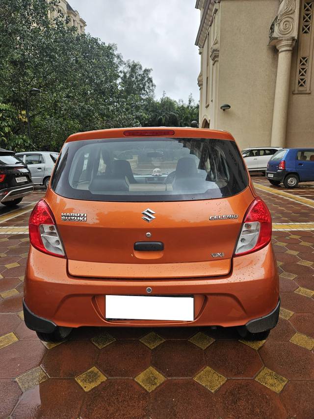 https://images10.gaadi.com/usedcar_image/4082756/original/processed_a8e40d76f2e0ac89ddb3bb937d90aff6.jpg?imwidth=6401