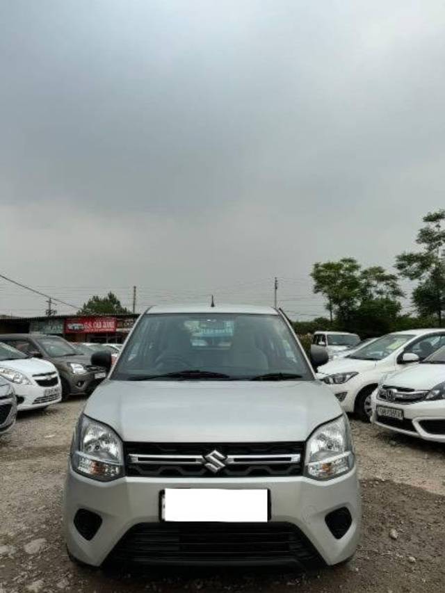 https://images10.gaadi.com/usedcar_image/4082790/original/processed_2f746eb3-a36e-46b9-949d-82e7e60a59e6.jpg?imwidth=6400