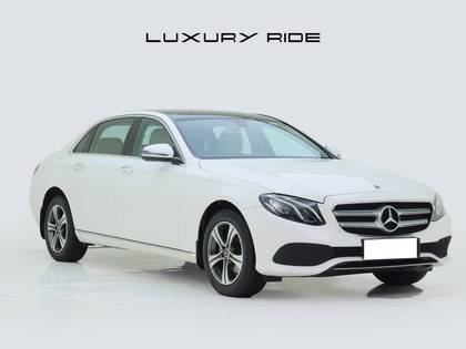 Mercedes-Benz E-Class Exclusive E 220d