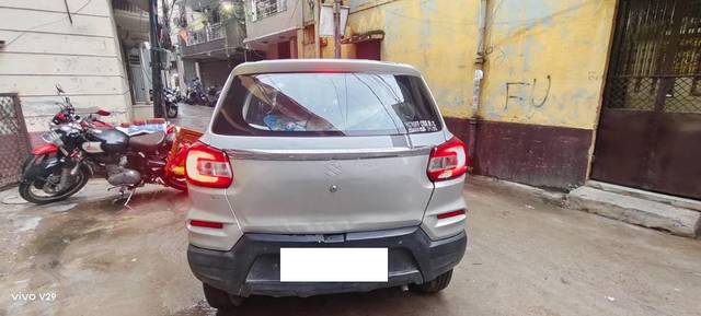 https://images10.gaadi.com/usedcar_image/4083202/original/processed_d08fecdb-2290-4a7b-953f-09a155b78605.jpg?imwidth=6400