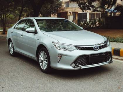 Toyota Camry 2.5 Hybrid