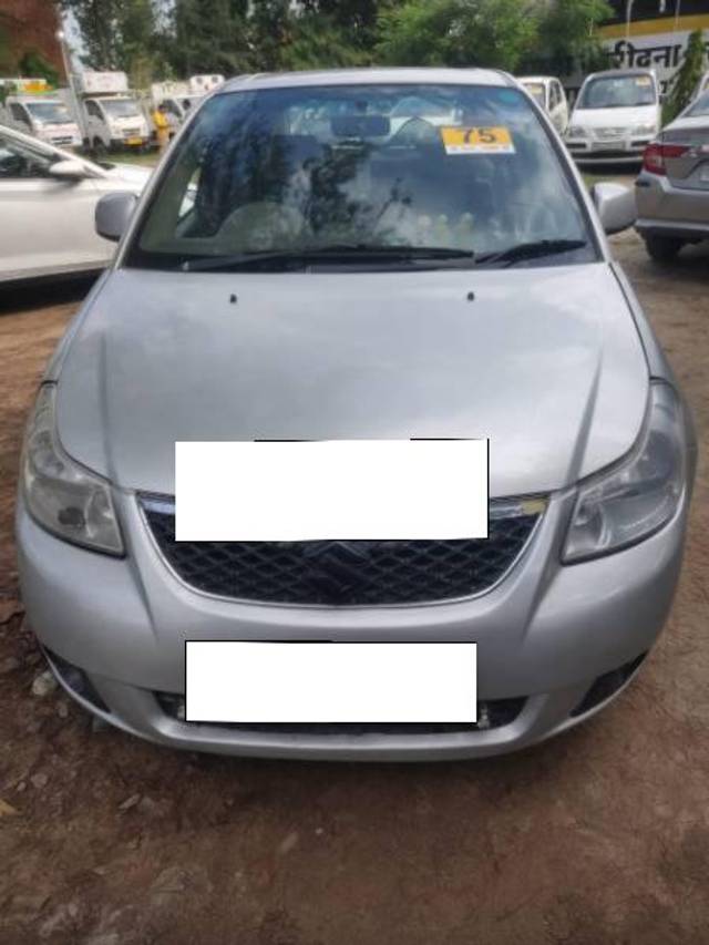 https://images10.gaadi.com/usedcar_image/4083569/original/processed_c1fd4a3e-4deb-42a0-a2f3-e3325689cba5.jpg?imwidth=6400