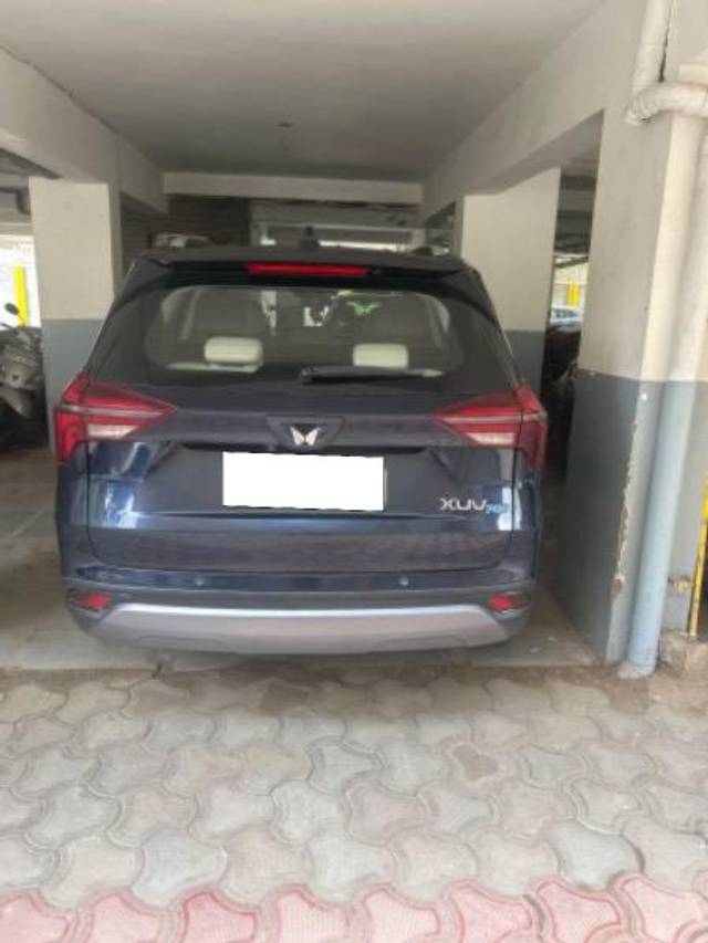 https://images10.gaadi.com/usedcar_image/4083647/original/processed_8f704113-03b8-4d9e-9d85-697cd5c85eac.jpg?imwidth=6401