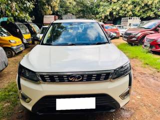 Mahindra XUV300 Mahindra XUV300 W6 BSVI