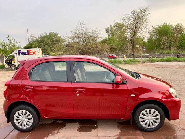 https://images10.gaadi.com/usedcar_image/4084032/original/processed_dc24689fc09626b72107d63fb5cf1ef2.jpg?imwidth=6401