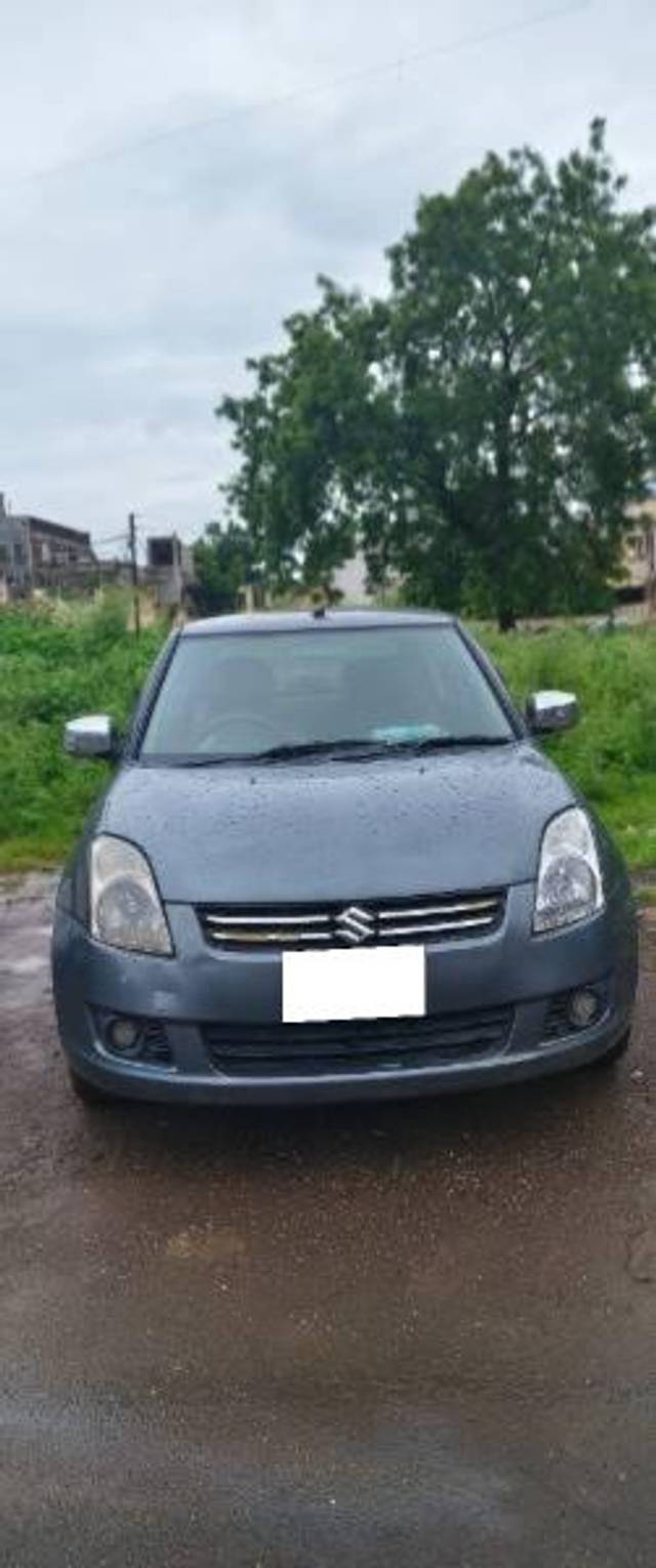 https://images10.gaadi.com/usedcar_image/4085939/original/processed_184495eb-cd61-44f7-997e-5437e6e555d8.jpg?imwidth=6402