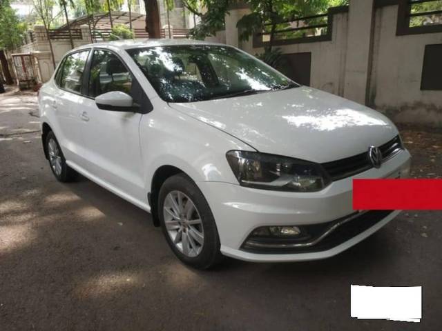 https://images10.gaadi.com/usedcar_image/4086540/original/processed_9ae487312c1dc398db11683bbb931251.jpg?imwidth=6400