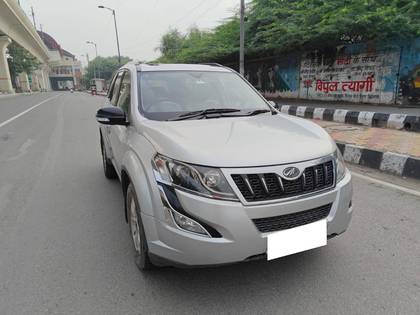 Mahindra XUV500 W11 FWD Diesel