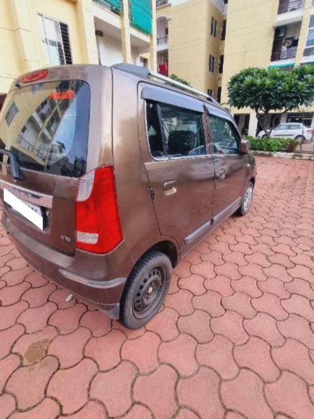 https://images10.gaadi.com/usedcar_image/4086681/original/processed_0b1387bc-1870-47e8-8c1c-45902e5b9568.jpg?imwidth=6402