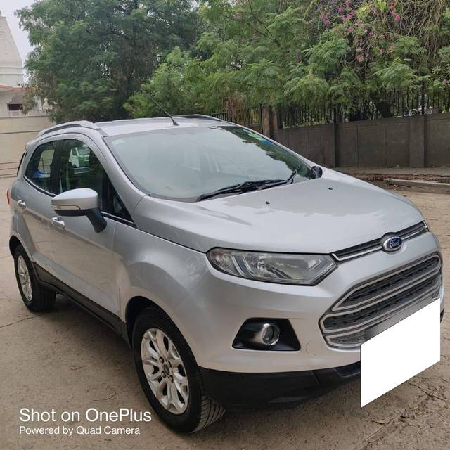 https://images10.gaadi.com/usedcar_image/4086709/original/processed_2b98cf8c754263133cf31c878f1e7e47.jpg?imwidth=6400