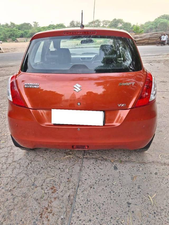 https://images10.gaadi.com/usedcar_image/4086712/original/processed_3a5696887d0c552201a78601a7ca8c3e.jpg?imwidth=6402