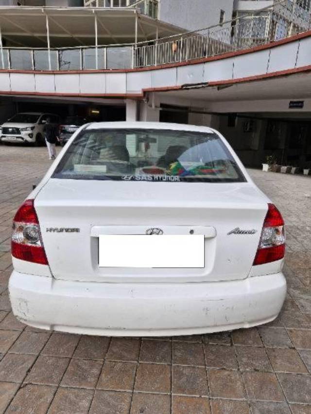 https://images10.gaadi.com/usedcar_image/4086735/original/processed_6a186cb6-21b6-4266-9333-af1da5b7c63e.jpg?imwidth=6402