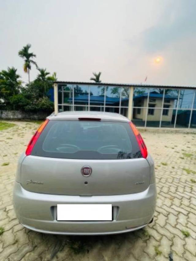 https://images10.gaadi.com/usedcar_image/4086875/original/processed_0192a7b5-0a72-44e6-9511-b52b6e3122f4.jpeg?imwidth=6402