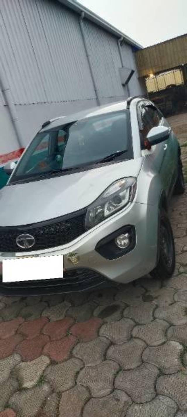 https://images10.gaadi.com/usedcar_image/4086924/original/processed_cd305bde-dbae-4fa7-a385-878cc155da9c.jpg?imwidth=6400