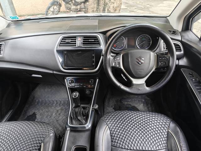 https://images10.gaadi.com/usedcar_image/4087006/original/6b26d260dea5c4a862670b2048b3ac27.jpg?imwidth=6401