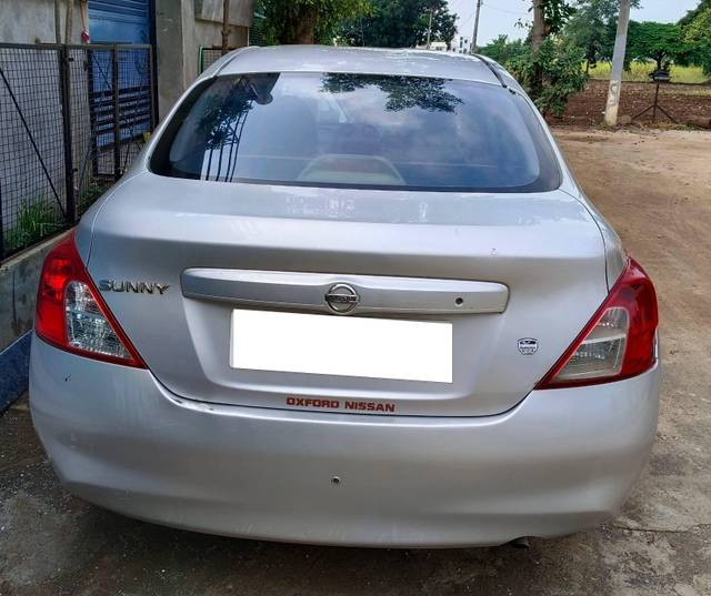 https://images10.gaadi.com/usedcar_image/4087266/original/processed_5a33ac68-4381-473c-8865-40501de8ab48.jpg?imwidth=6401