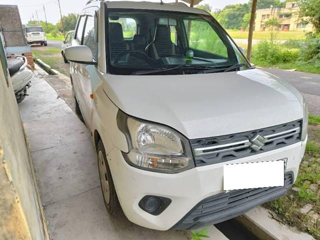 https://images10.gaadi.com/usedcar_image/4087732/original/processed_b78cad60-111a-4f43-91c9-c29738ead515.jpg?imwidth=6400